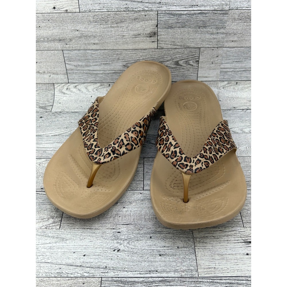 Crocs Women's Tan Leopard Print Thong Flip Flop Sandals Size W10